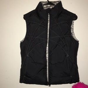 Nike women’s reversible vest